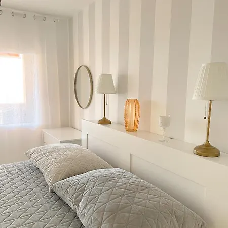 Sunset View 2 Bedroom 아파트